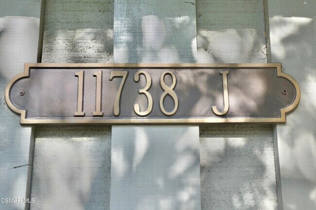 Foto del edificio - 11738 Moorpark St