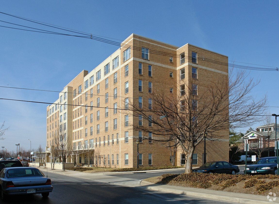 Building Photo - Weinberg House