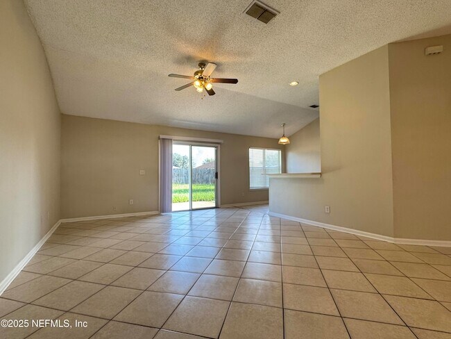 Building Photo - 6835 Otters Den Ct N