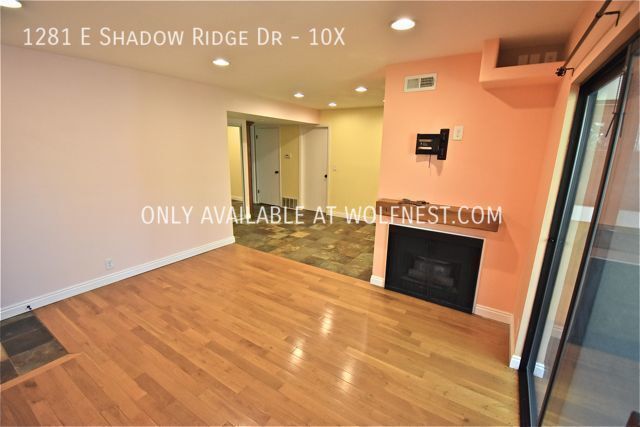Building Photo - Lovely 2 Bed Midvale Condo! No Deposit Opt...