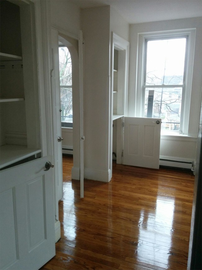 Foto del edificio - 1284 Park Ave