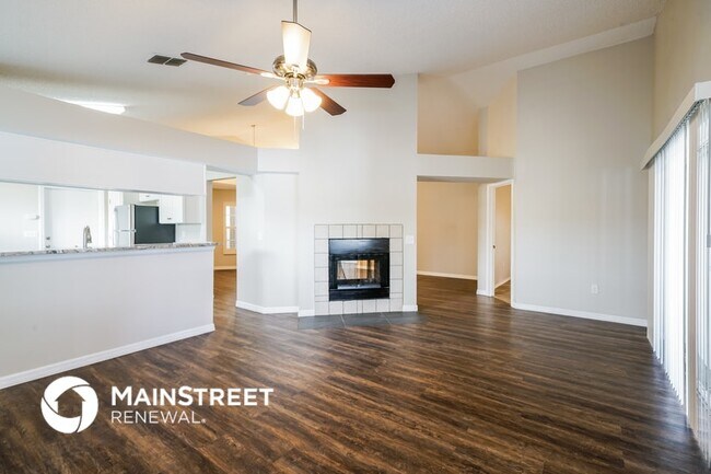 Foto del edificio - 769 Sagewood Dr