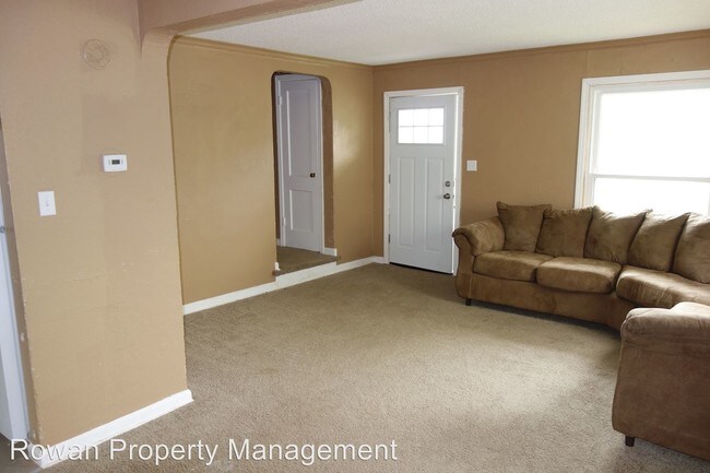 Foto del edificio - 5417 Swope Pkwy