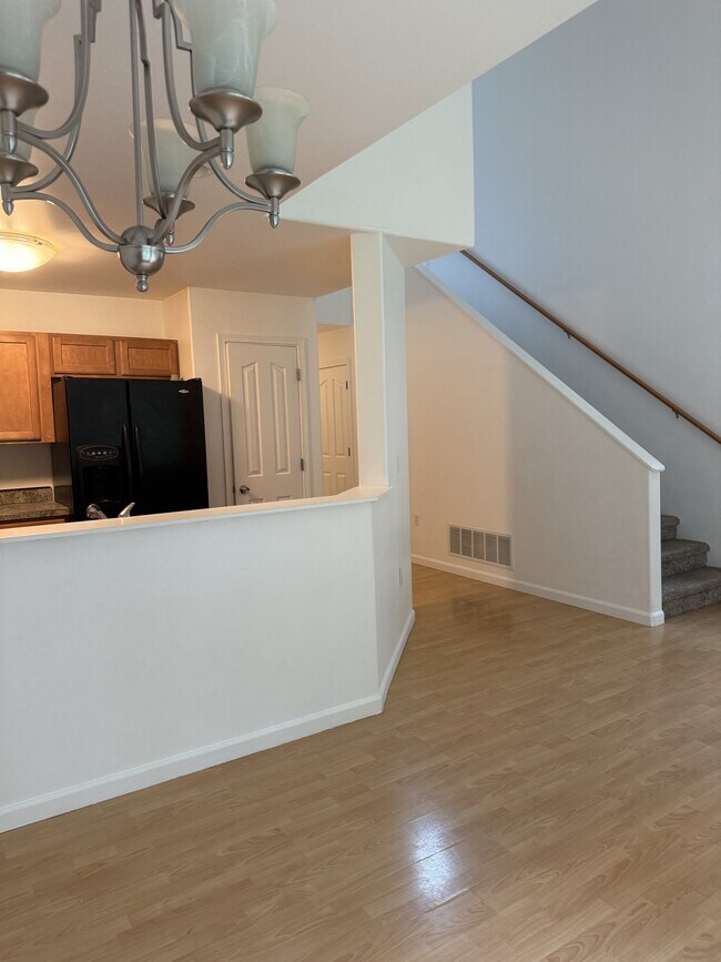 Foto del edificio - 4674 Mainsail Ave