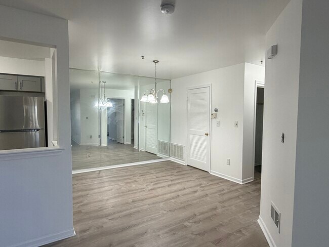 Foto del edificio - 614 Waterford Dr