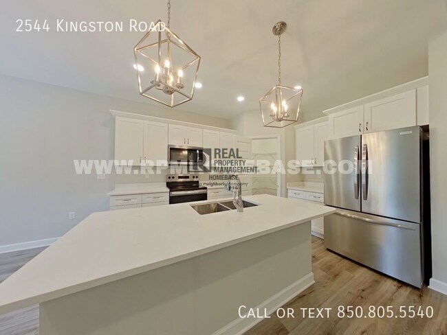 Building Photo - 2544 Kingston Rd