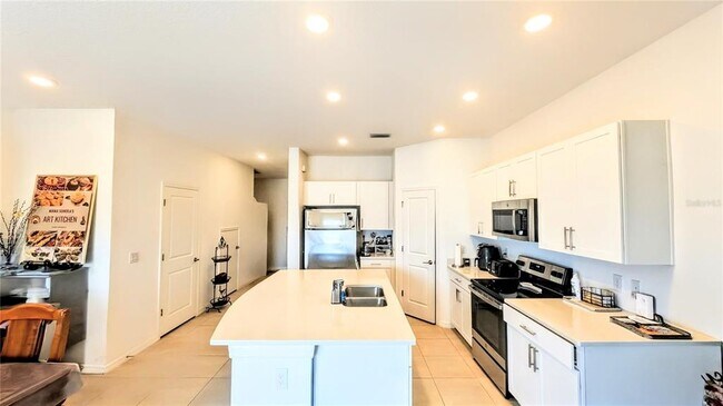 Foto del edificio - 5686 Archipelago St