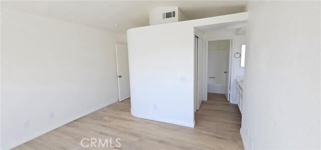 Foto del edificio - 14301 Hillcrest Dr