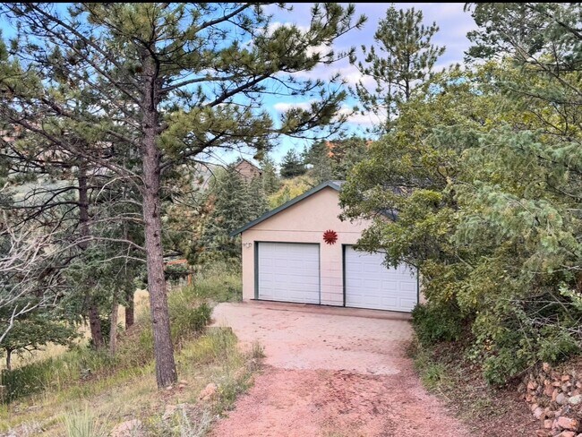 Foto del edificio - 9260 Shoshone Rd