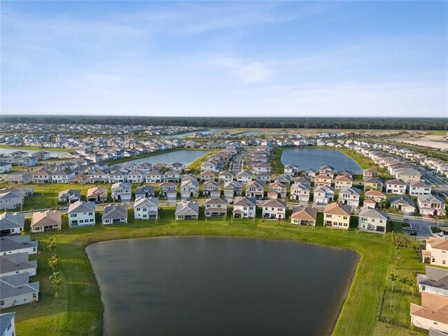 Building Photo - 14965 RedCove Pl