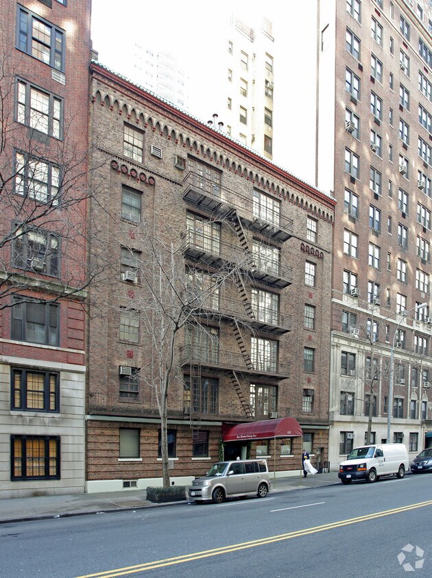 Primary Photo - 424 E 57th St