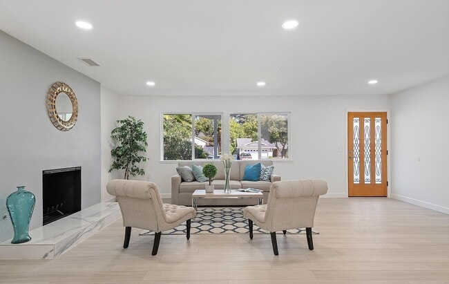 Foto del edificio - 3474 Farrell Cir
