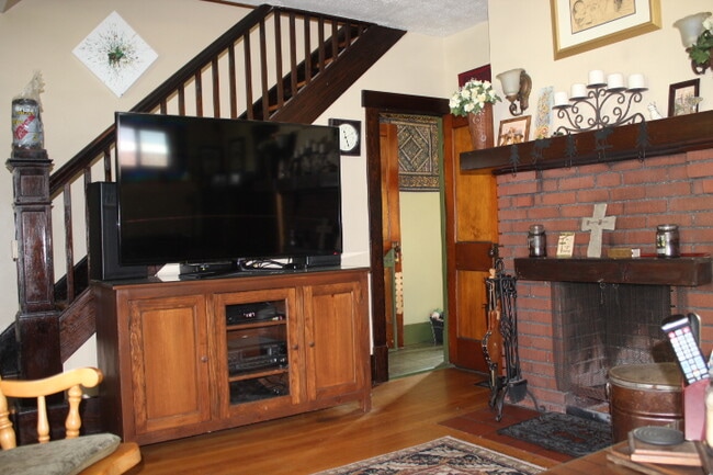 Building Photo - 1004 Winterton St