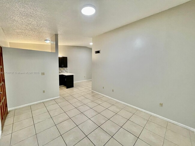 Foto del edificio - 7440 SW 153rd Ct