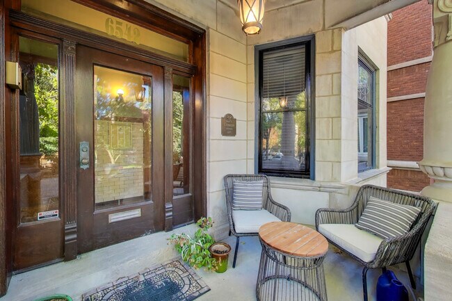 Foto del edificio - 6542 N Newgard Ave