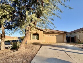 Building Photo - 7159 E Cherrywood St