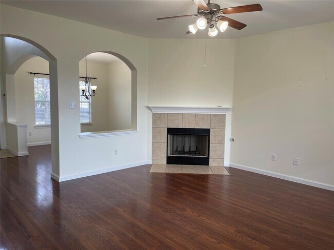 Building Photo - 162 Dark Horse Ln