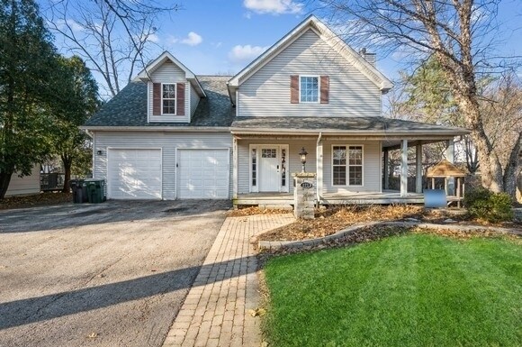 Primary Photo - 121 Hamlet St