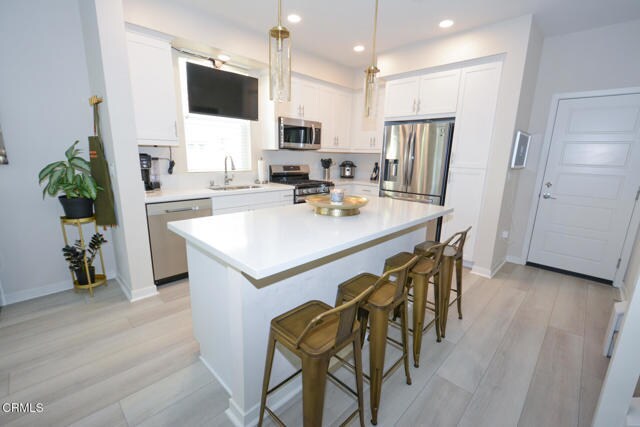 Foto del edificio - 649 Winchester Dr