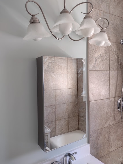 Bathroom - 255 Wilcox St