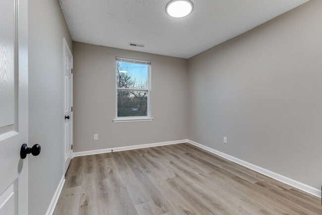 Foto del edificio - 2312 E 14th St