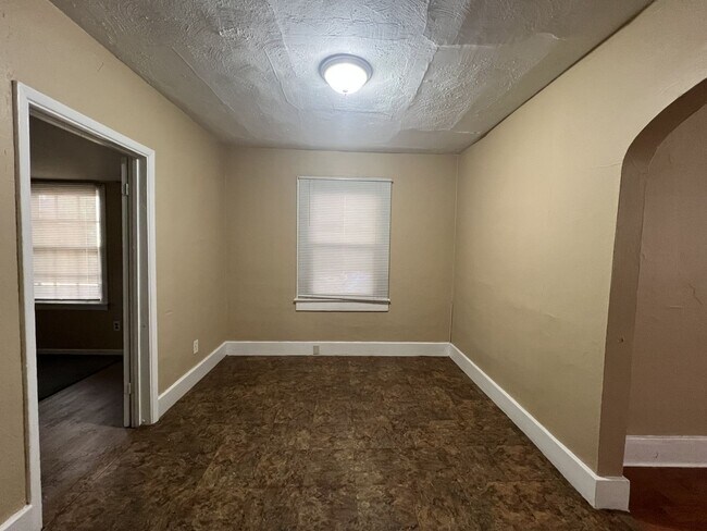 Foto del edificio - Home for Rent in Montgomery