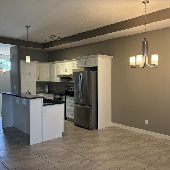 Photo du bâtiment - 3 bedroom in Grande Prairie AB T8V 2M3