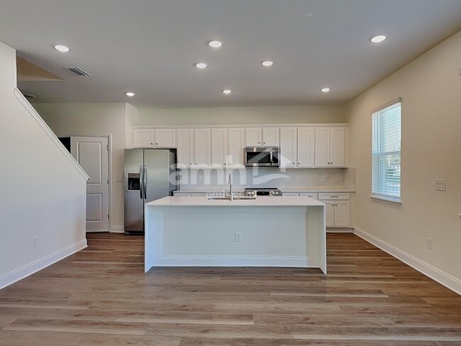 Building Photo - 2508 Feather Crst Dr