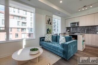 Building Photo - 3100 Keele St