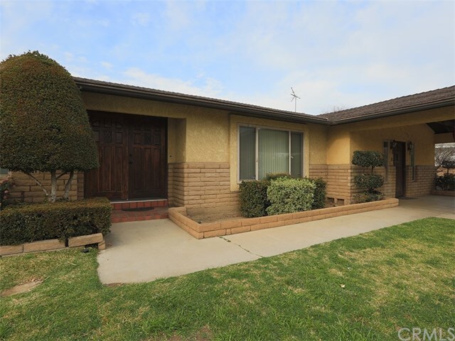 Foto del edificio - 17954 Randall Ave