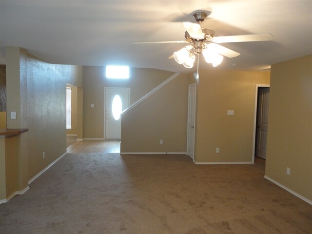 Building Photo - 729 Ash Ln