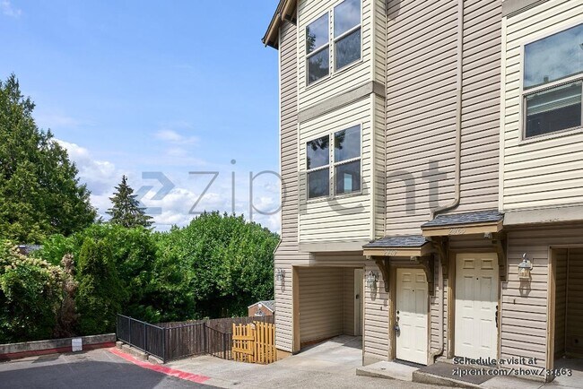 Building Photo - 2969 SE 92nd Ave