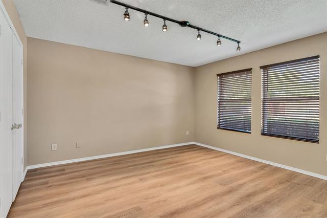 Foto del edificio - 2124 Blanco Ln