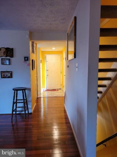 Building Photo - 14253 Ballinger Terrace