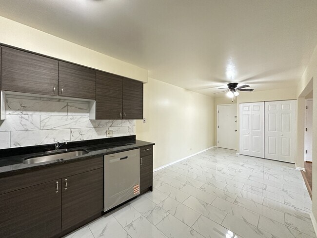 Foto del edificio - 630 Lincoln Ave