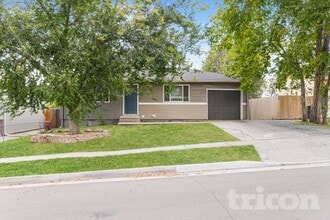 Building Photo - 258 Vehr Dr