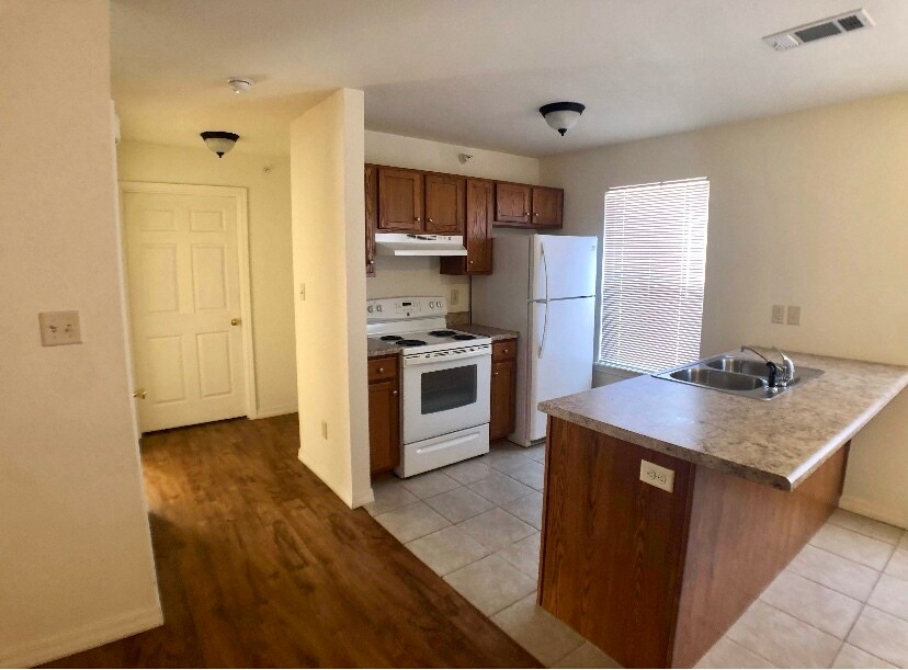 Primary Photo - 226 N 11th St