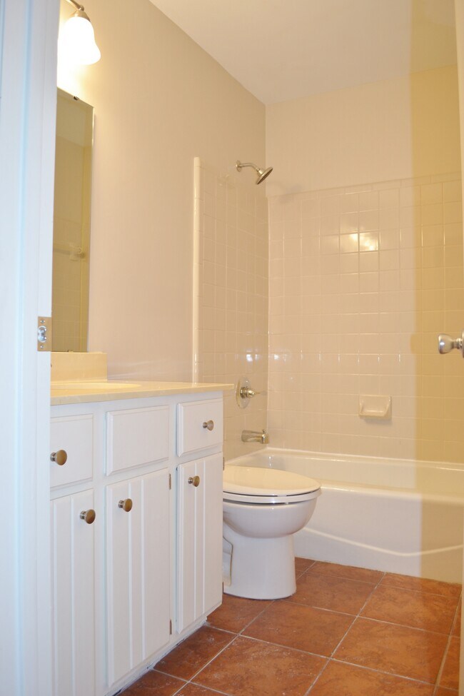 Building Photo - 4319 Sunscape Ln
