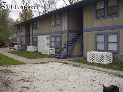 Primary Photo - 206 S Grove St