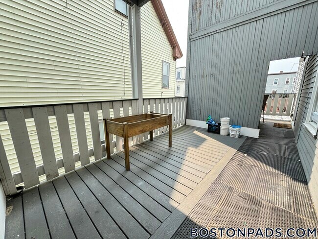 Foto del edificio - 164 Broadway