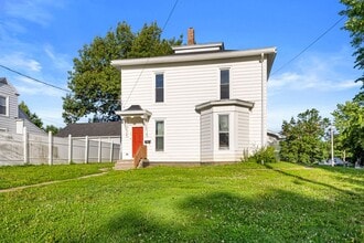 Building Photo - 114 N 7th St