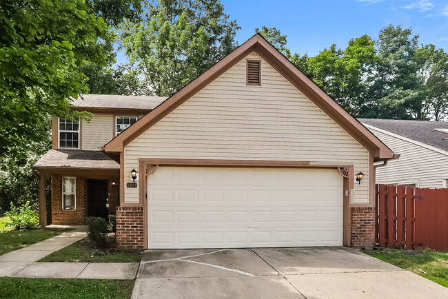 Building Photo - 5223 Pin Oak Dr