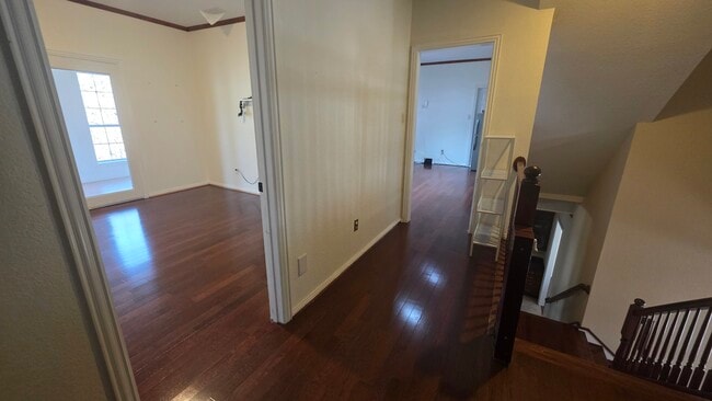 Building Photo - 500 Brooks Ct