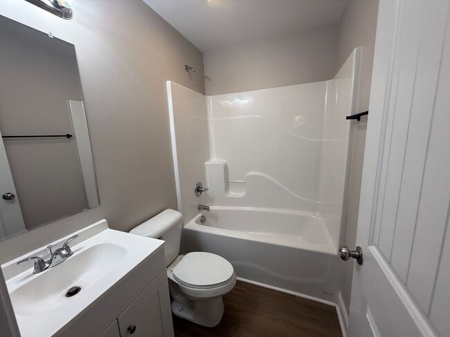 Foto del edificio - Amazing 2 bed duplex in Dalton, Ga