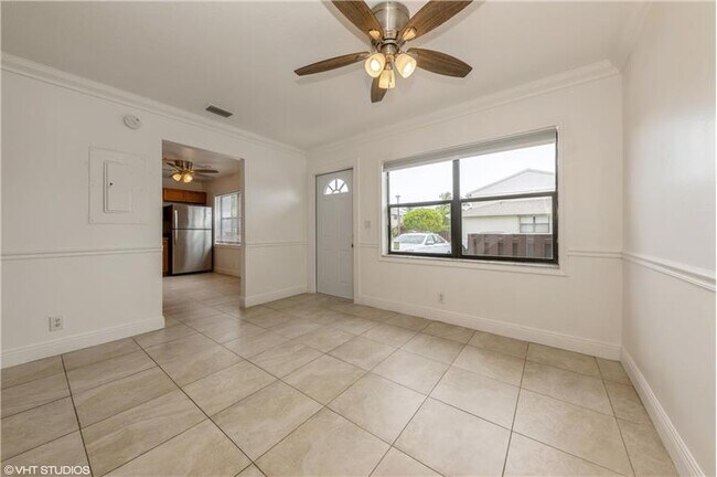 Building Photo - 16421 Strawberry Way