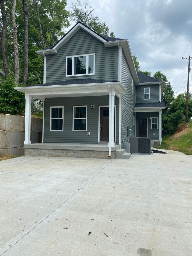 Foto del edificio - 714 Gracey Ave