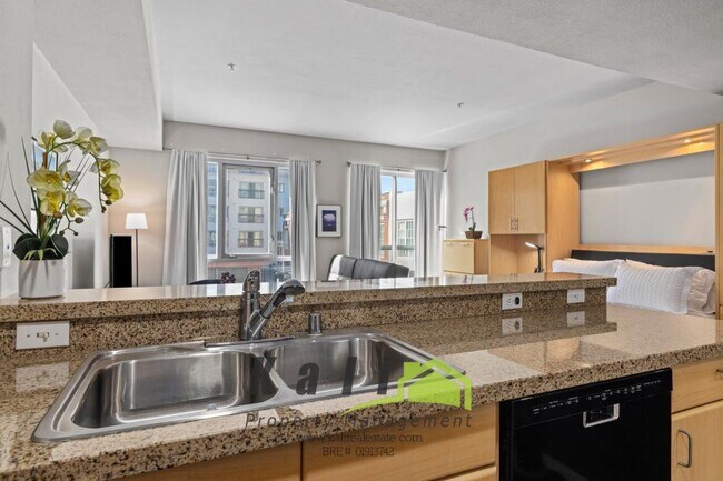 Foto del edificio - 445 Island Ave