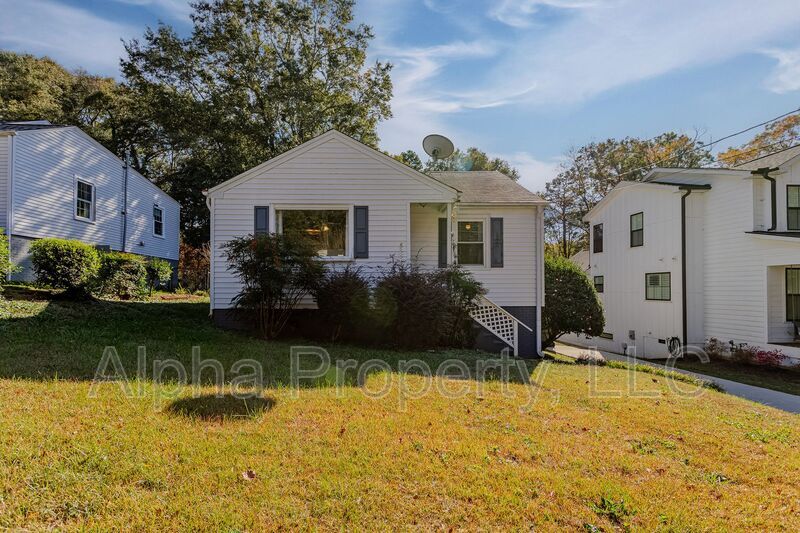 Foto principal - 4 Long Hill St