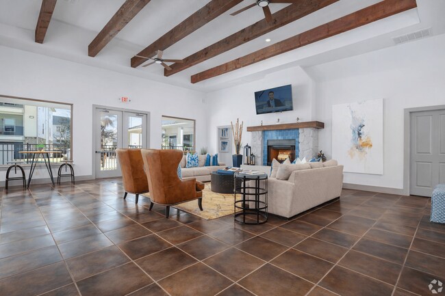 Foto del edificio - Azul Apartment Homes