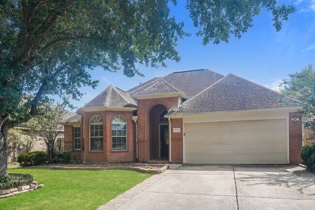 Foto del edificio - 10330 Claybrook Dr